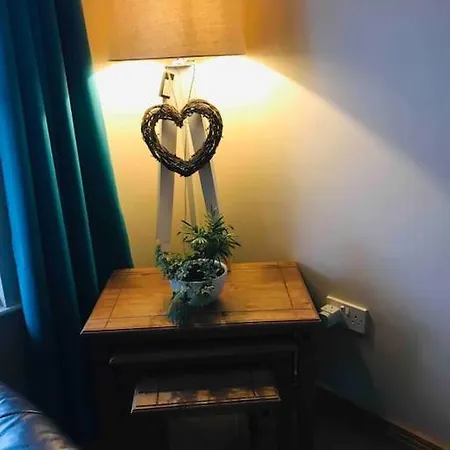 Pet Friendly Derry Airport, Nature Walks Eglinton Esterno foto