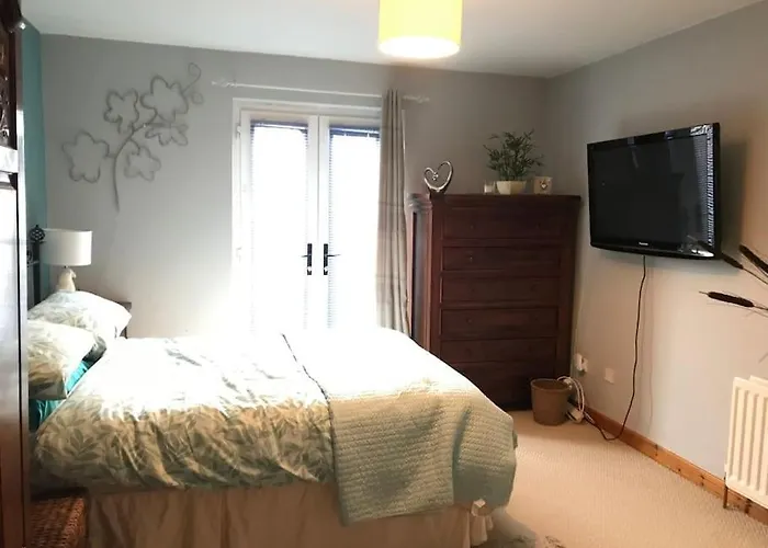 Pet Friendly Derry Airport, Nature Walks