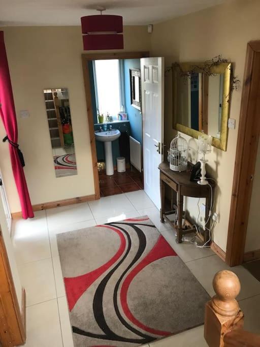 Pet Friendly Derry Airport, Nature Walks * Eglinton