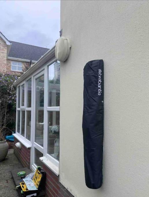 Pet Friendly Derry Airport, Nature Walks Holiday home Eglinton